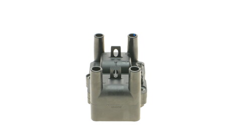 Фото 3 - Катушка зажигания HITACHI 138704