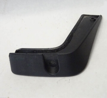 Бризговик передній KIA - Hyundai/Kia 86842g5000