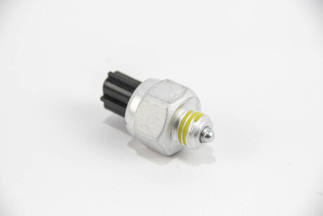 Фото 2 - Датчик стоп сигналу Hyundai/Kia 9386049600