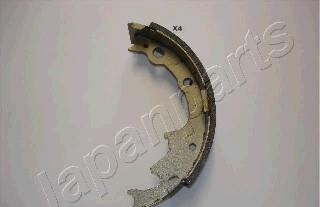 Комплект тормозных колодок - (j8130744, 5019536AA, 4761833) JAPANPARTS GF-056AF