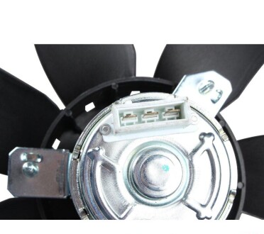 Фото 2 - Вентилятор охолодження двигуна JP GROUP 1199102500