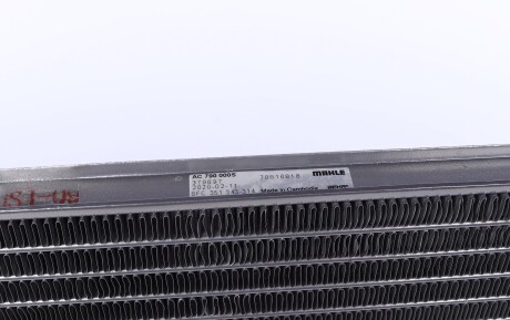 Фото 3 - Радіатор кондиціонера Knecht / Mahle AC 457 000S (AC457000S)