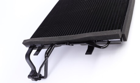 Фото 3 - Радіатор кондиціонера Knecht / Mahle AC 697 000S (AC697000S)