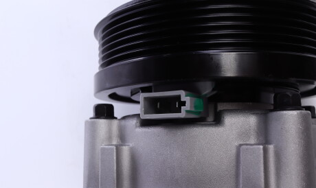 Фото 3 - Компресор кондиціонера Knecht / Mahle ACP88000S