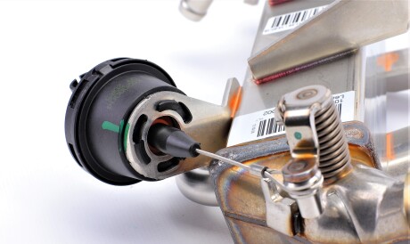 Фото 3 - Автозапчастина Knecht / Mahle CE19000P