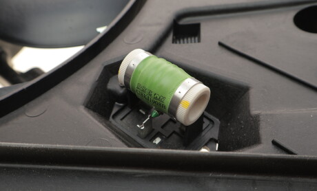 Фото 4 - Вентилятор охолодження двигуна Knecht / Mahle CFF 222 000P (CFF222000P)