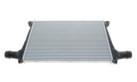 Радіатор інтеркулера Audi Q7 2.0 TFSI 16- (без фаркопа)/Q8 2.0TFSI 19-/VW Touareg 2.0TFSI 18- - Knecht / Mahle CI 711 000P
