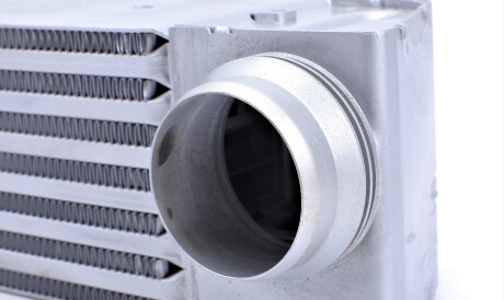 Фото 3 - Интеркулер Knecht / Mahle CI 79 000S (CI79000S)