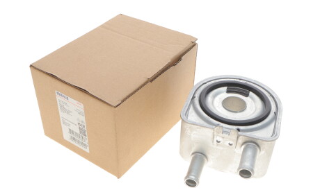 Фото 2 - Масляный радиатор Knecht / Mahle CLC 176 000S (CLC176000S)