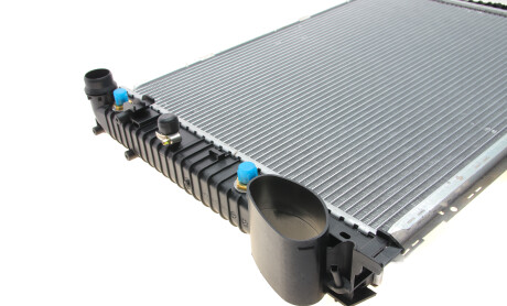 Фото 6 - Радиатор охлаждения двигателя Knecht / Mahle CR 302 000S (CR302000S)