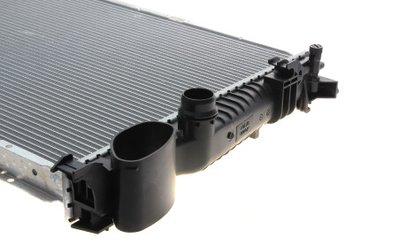 Фото 8 - Радиатор охлаждения двигателя Knecht / Mahle CR 302 000S (CR302000S)