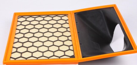 Фото 2 - Воздушный фильтр Knecht / Mahle LX 3583 (LX3583)