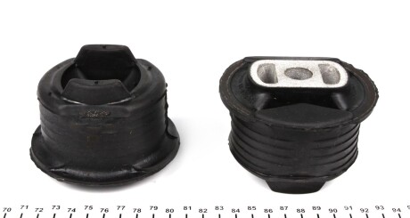 Фото 2 - Сайлентблок підрамника LEMFORDER 10982 01 (1098201)