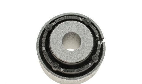 Фото 3 - Сайлентблок важеля LEMFORDER 30582 01 (3058201)