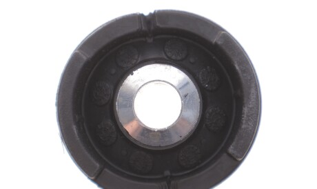 Фото 3 - Сайлентблок важеля LEMFORDER 35047 01 (3504701)