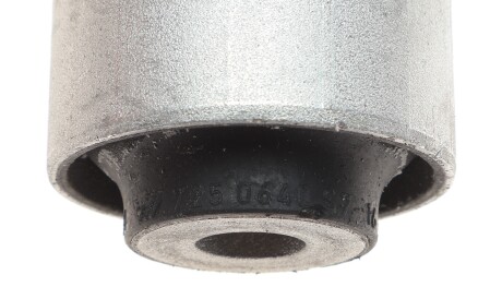 Фото 3 - Сайлентблок важеля LEMFORDER 37144 01 (3714401)