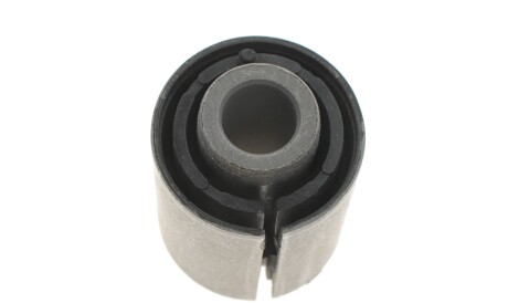 Фото 2 - Сайлентблок рычага LEMFORDER 43006 01 (4300601)