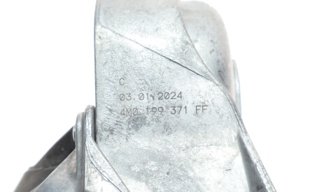 Фото 3 - Подушка двигателя LEMFORDER 43030 01