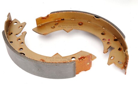 Фото 2 - Гальмівні колодки LPR 03330