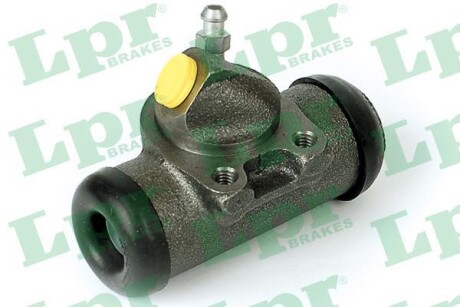 Гальмівний циліндр передн Прав RENAULT 4, 4/MINIVAN, 5, 6, RODEO 5 0.8/1.1 10.62-06.90 - LPR 4533