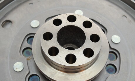 Фото 2 - Маховик LuK 415 0094 10 (415009410)