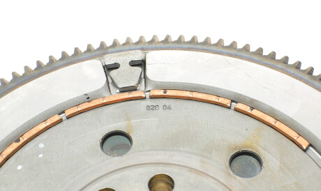 Фото 2 - Махове колесо (маховик) LuK 415 0104 10 (415010410)