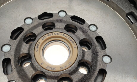 Фото 3 - Маховик LuK 415 0107 10 (415010710)