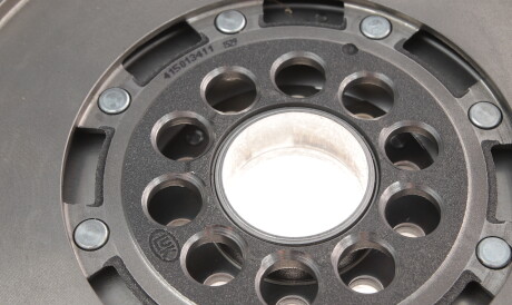 Фото 3 - Махове колесо (маховик) LuK 415 0134 11 (415013411)