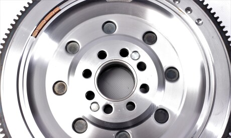 Фото 3 - Махове колесо (маховик) LuK 415 0135 10