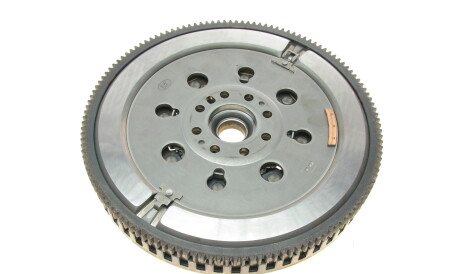 Фото 3 - Маховик LuK 415 0138 10 (415013810)