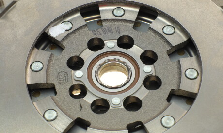 Фото 2 - Маховик LuK 415 0140 10 (415014010)