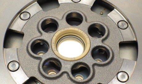 Фото 3 - Маховик LuK 415 0142 10 (415014210)