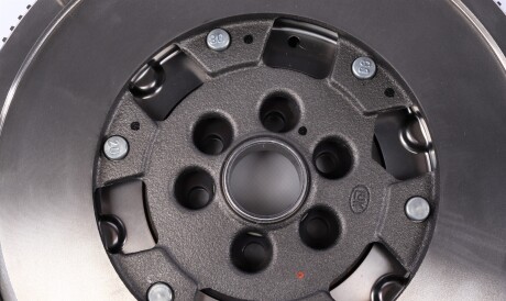 Фото 3 - Махове колесо (маховик) LuK 415 0203 10 (415020310)