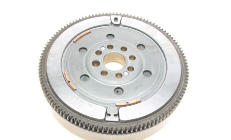 Фото 4 - Маховик LuK 415 0237 10 (415023710)