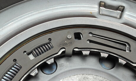 Фото 2 - Маховик LuK 415 0255 09 (415025509)