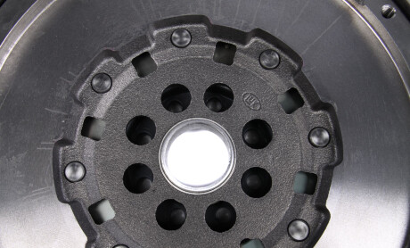 Фото 5 - Маховик LuK 415 0321 10 (415032110)