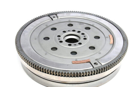 Фото 6 - Маховик LuK 415 0321 10 (415032110)