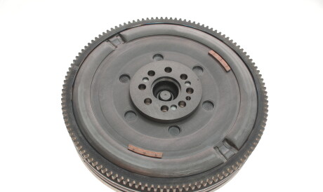 Фото 3 - Маховик LuK 415 0338 10