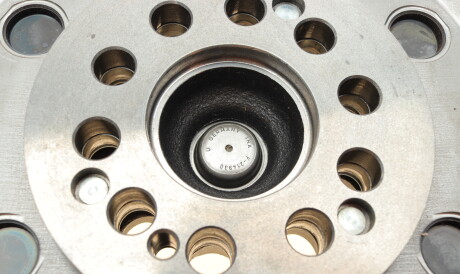 Фото 3 - Маховик LuK 415 0339 10