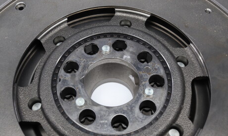 Фото 3 - Маховик LuK 415 0392 10 (415039210)