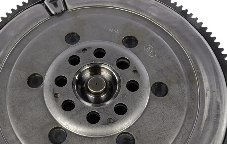 Фото 3 - Махове колесо (маховик) LuK 415 0401 10 (415040110)