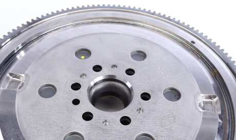 Фото 2 - Маховик LuK 415 0465 10 (415046510)