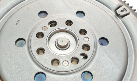 Фото 2 - Маховик LuK 415 0474 10 (415047410)