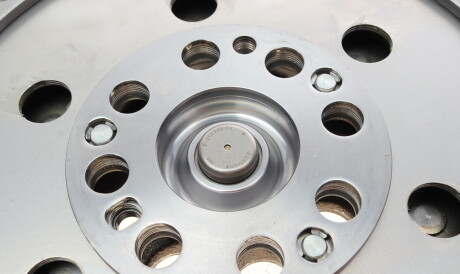 Фото 3 - Махове колесо (маховик) LuK 415 0477 10 (415047710)