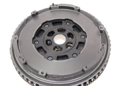 Фото 6 - Маховик LuK 415 0501 10 (415050110)