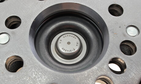 Фото 3 - Маховик LuK 415 0657 10 (415065710)