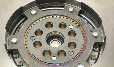 Фото 2 - Махове колесо (маховик) LuK 415 0808 10