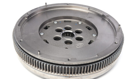 Фото 5 - Махове колесо (маховик) LuK 415 0882 10 (415088210)
