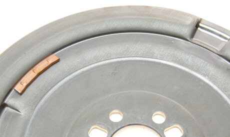 Фото 2 - Маховик LuK 415 0947 09 (415094709)