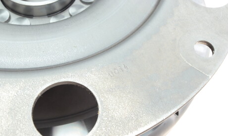 Фото 3 - Маховик LuK 415 0956 08 (415095608)